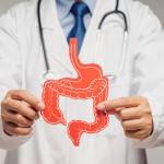 Alexandre Costa Pedrosa explica como a microbiota intestinal influencia diretamente o humor e fortalece o sistema imunológico.